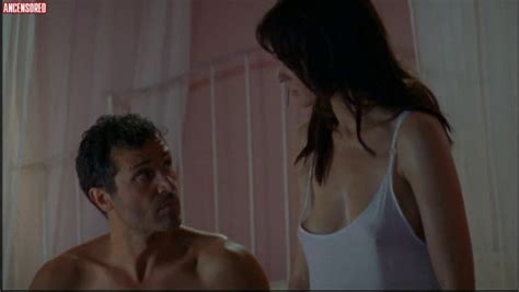 Naked Romina Mondello In The Island Of Secrets Kor