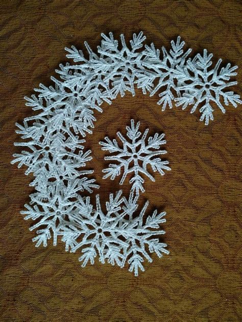 Pin By Grazyna Nowacka On Wi Ta Christmas Snowflakes Snowflakes