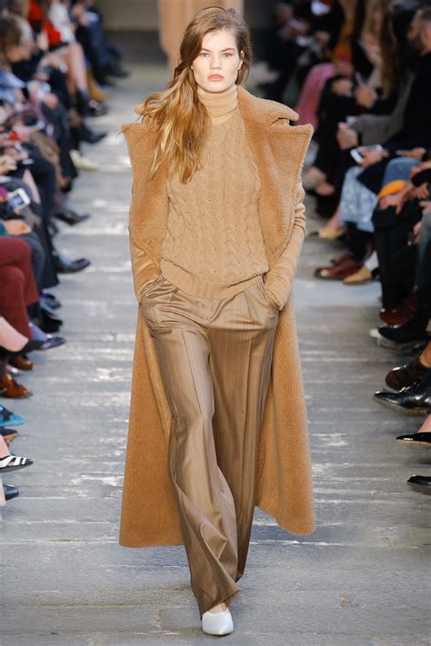 Max Mara Fall Ready To Wear Fashion Show Moda Semana De La Moda