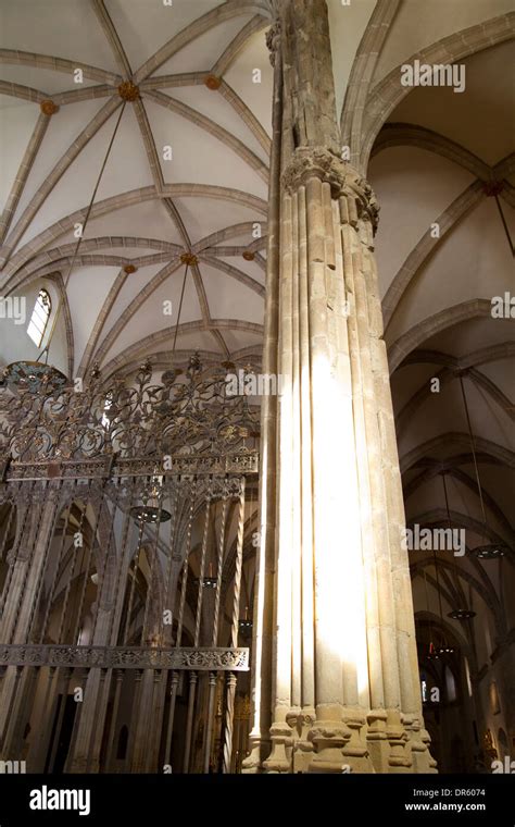 Interior of the Cathedral of Alcala de Henares, arches and dome Stock Photo - Alamy