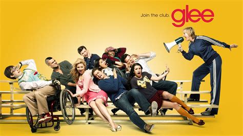 Download Glee Cast Members Join The Club Wallpaper