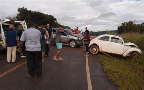 Idosa Morre E Tr S Pessoas Ficam Feridas Ap S Batida Entre Dois