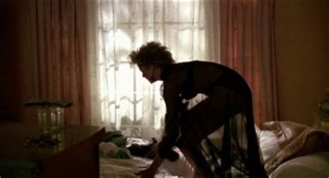 DF UL Annette Bening The Grifters Fully Nude HD P Phun Org Forum