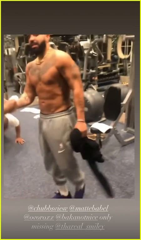 Drake Shows Off His Fit Physique Shirtless During a Workout at the Gym: Photo 4545372 | Drake ...