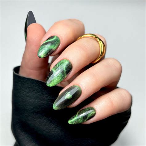 Laser Beam Cat Eye Powder Lecenté Gel Nail Polish And Nail Art