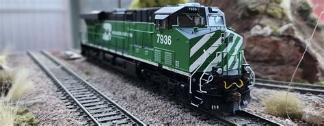 Ho Scale Athearn Genesis Burlington Northern ES44AC 7936 DCC Ready Etsy