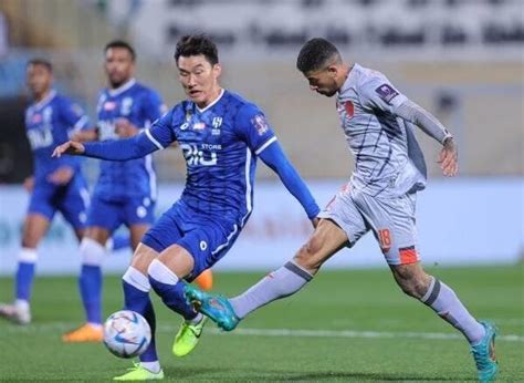 الفيحاء يتفوق على الهلال ويتأهل لنهائي كأس السوبر السعودي