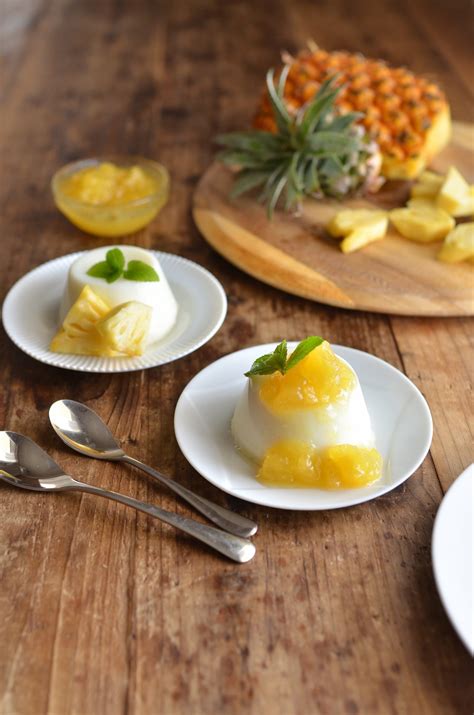 Recette panna cotta à l ananas et noix de coco Marie Claire