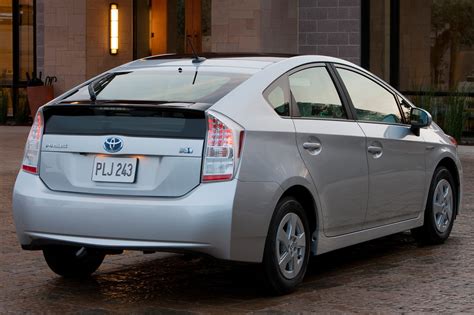 2010 Toyota Prius Photos