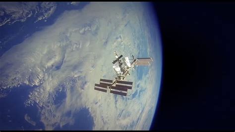 Spazio Sull Iss I Astronauti Privati Della Missione Ax Video