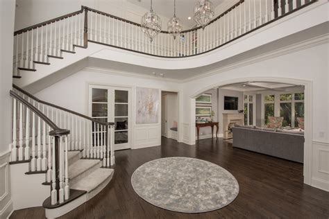 Distinguished Manor Foyer Foyer Decorating Foyer Design Small Entryways