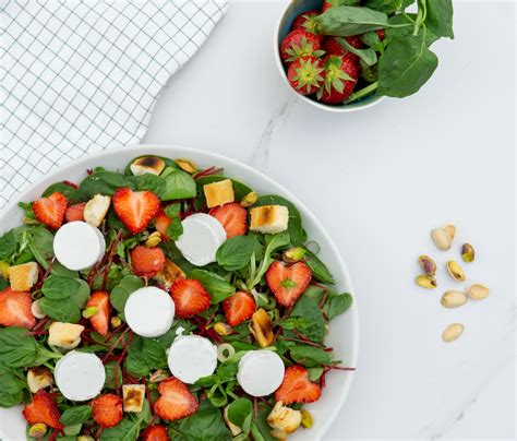 Maaltijdsalade Met Geitenkaas En Aardbeien Chivanne Nl