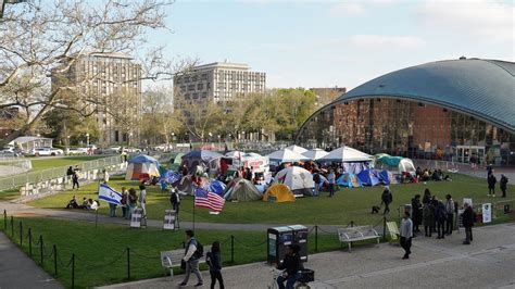 Mehr Als 2000 Festnahmen Bei Uni Protesten In Den USA