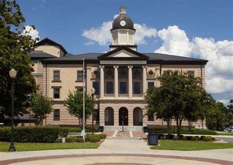 Columbia County Courthouse | ClipPix ETC: Educational Photos for Students and Teachers