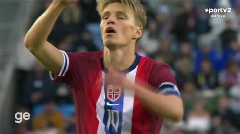 Vídeo Aos 45 min do 2º tempo finalização errada de Martin Ödegaard