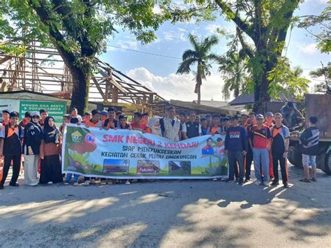 60 Ribu Siswa Guru SMA SMK Dan SLB Di Sultra Serentak Bersihkan Sampah