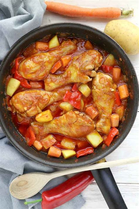 The Best Easy Chicken Afritada Recipe Foxy Folksy Pinoy Recipes