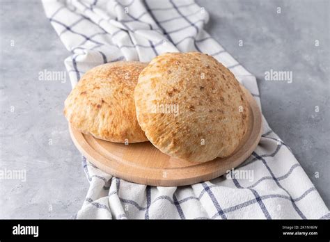 Pita Bread Vs Arabic Bread At James Ivery Blog