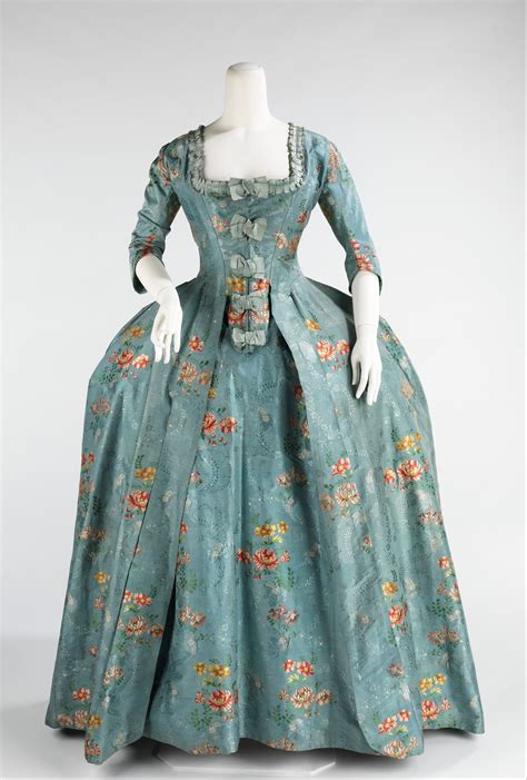 Robe à La Française 1760 70 18th Century Fashion Historical Dresses