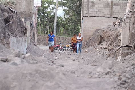 Emisoras Unidas Volc N De Fuego Otorgan Cinco D As M S A Antigua Al