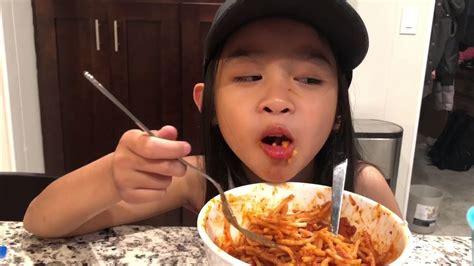 Jollibee Mukbang Spaghetti YouTube