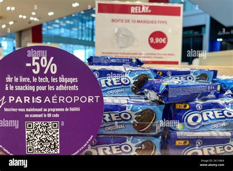 Les Biscuits Oreo Sont Vendus Au Magasin Hors Taxes Du Terminal De L