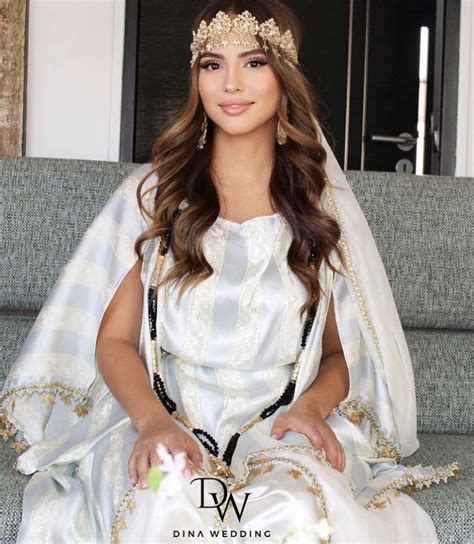 Algerian Melhfa Chaou A In Traditional Dresses Dress Festival