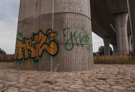 Free Image: Graffiti under a bridge | Libreshot Public Domain Photos