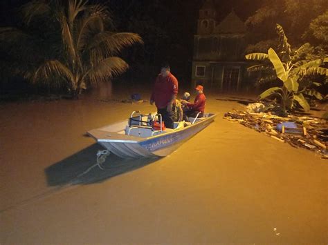 Intensas Lluvias En Tabasco Dejan Inundaciones En Localidades