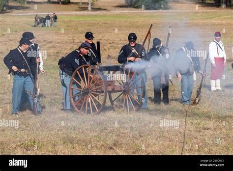 American Civil War Reenactor Uniform Hi Res Stock Photography And