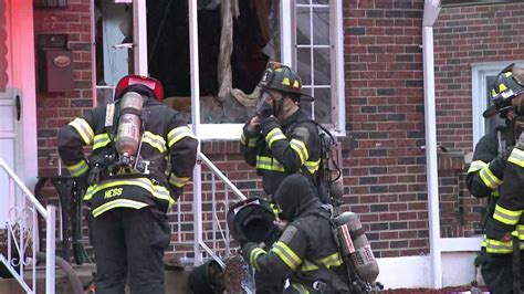 Allentown Firefighters Battle House Fire On N Lacrosse Street Dwelling Fire Youtube