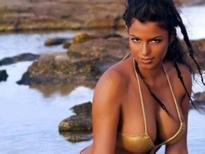 Sara Tommasi Divisa Tra Ronaldinho E Fabio Quagliarella