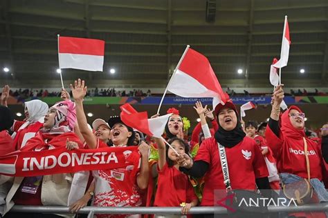 Tak Berjuang Sendiri 1 500 Suporter Dukung Langsung Timnas Indonesia