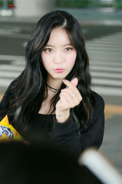 Dal Shabet Ahyoung Kpop Girl Groups Kpop Girls Beauty