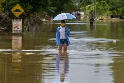 Flooding In Malaysia Worsens 46000 Displaced