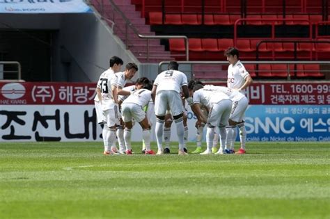 ‘5년만의 K리그1 홈경기 부산 아이파크 홈 개막전서 최강팀 전북현대 상대｜스포츠동아