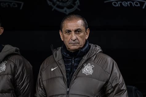 Ram N D Az Pode Ser Demitido Do Corinthians