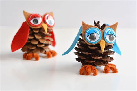 How To Make Cute Pinecone Owls Pinecone Owl Ornaments