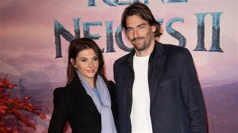 Camille Lacourt Et Alice Detollenaere Sortie Sportive En Famille