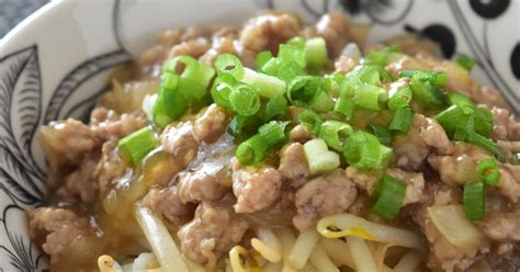 もやしとひき肉のあんかけ丼 By 八ちゃん 【クックパッド】 簡単おいしいみんなのレシピが369万品