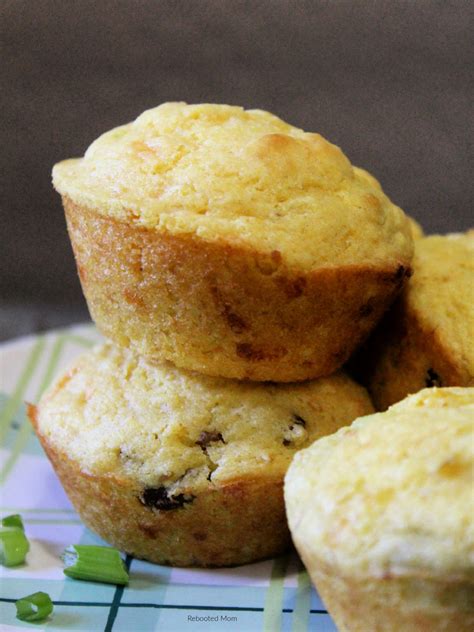 Creamed Corn Cornbread Muffins