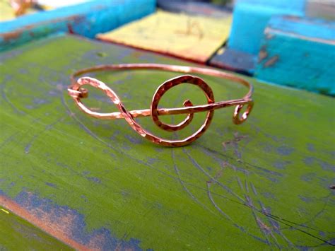 Treble Clef Bracelet Hammered In Copper Music Bracelet Etsy