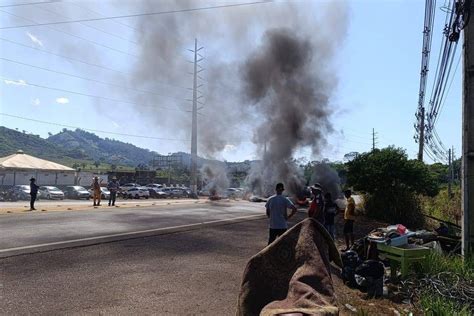 Trabalhadores Rurais Bloqueiam Rodovia No PA Em Protesto Contra Visita