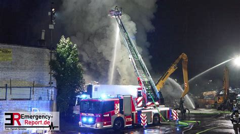 D Sseldorf Oberbilk Gro Brand Tonnen Metallschrott