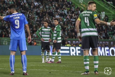 Eis Os Onzes Prov Veis De Sporting Cp E Fc Porto Para O Cl Ssico