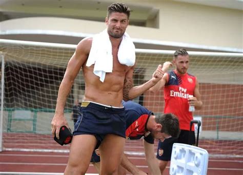 Arsenal Are Too Interested In Selfies And Six Packs To Win The League