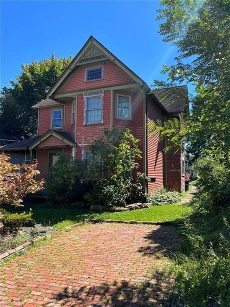 491 W State St Sharon Pa 16146 1 Photo Mls 1574600 Movoto