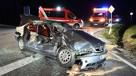 Neumarkt St Veit Unfall bei Hörbering St2111 und St2086 gesperrt