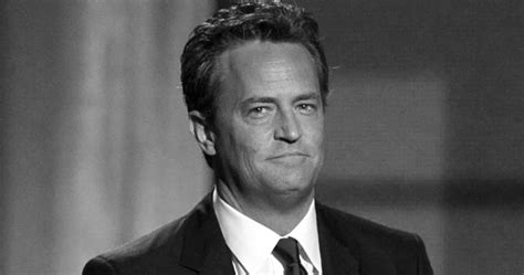 Matthew Perry O Chandler Da S Rie Friends Morre Aos Anos A