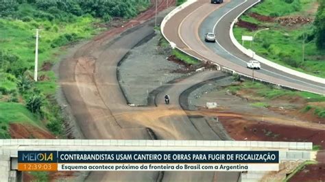 V Deo Contrabandistas Usam Canteiro De Obra Na Fronteira Para Fugir Da